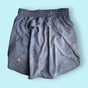 Lululemon hotty hot high rise skirt in grey LIKE NEW